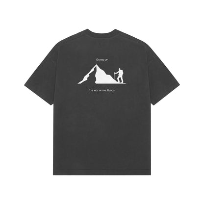 Giving up is not in the blood Premium Oversized t-shirt